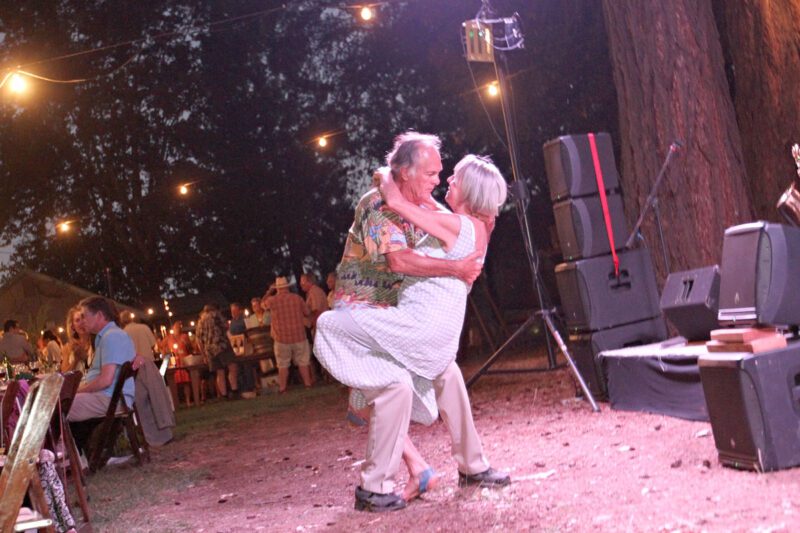 Couple dancing at Pure Mendocino.